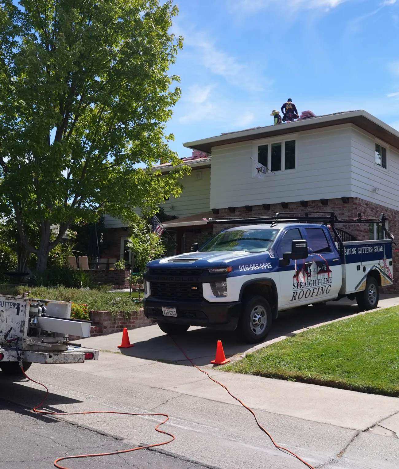 A Straight Line truck and crew on site at a Northern California home