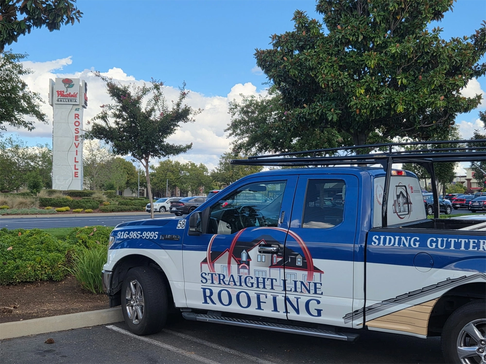 Straight Line Roofing And Construction truck in Roseville
